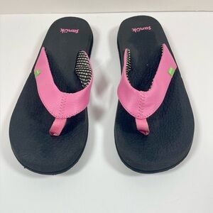 Sanuk Women’s Pink Black Flip Flops Size 9 Cushioned Beach Sandals